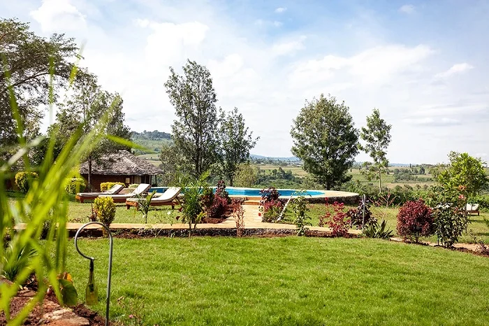 2 days Serengeti safari from Mwanza 2 days Serengeti safari from Mwanza