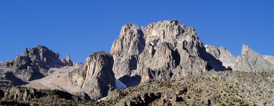 4-days Climbing Mount Kenya via Sirimon Route 